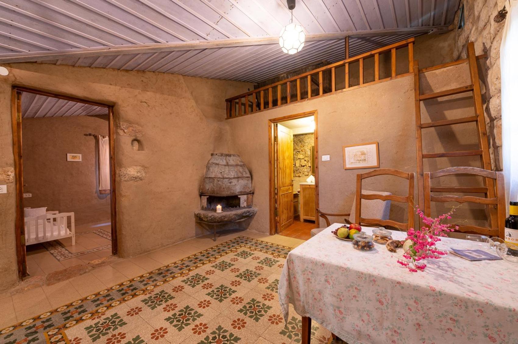 Hemdatya Stone Suites In The Galilee Ilaniya Room photo